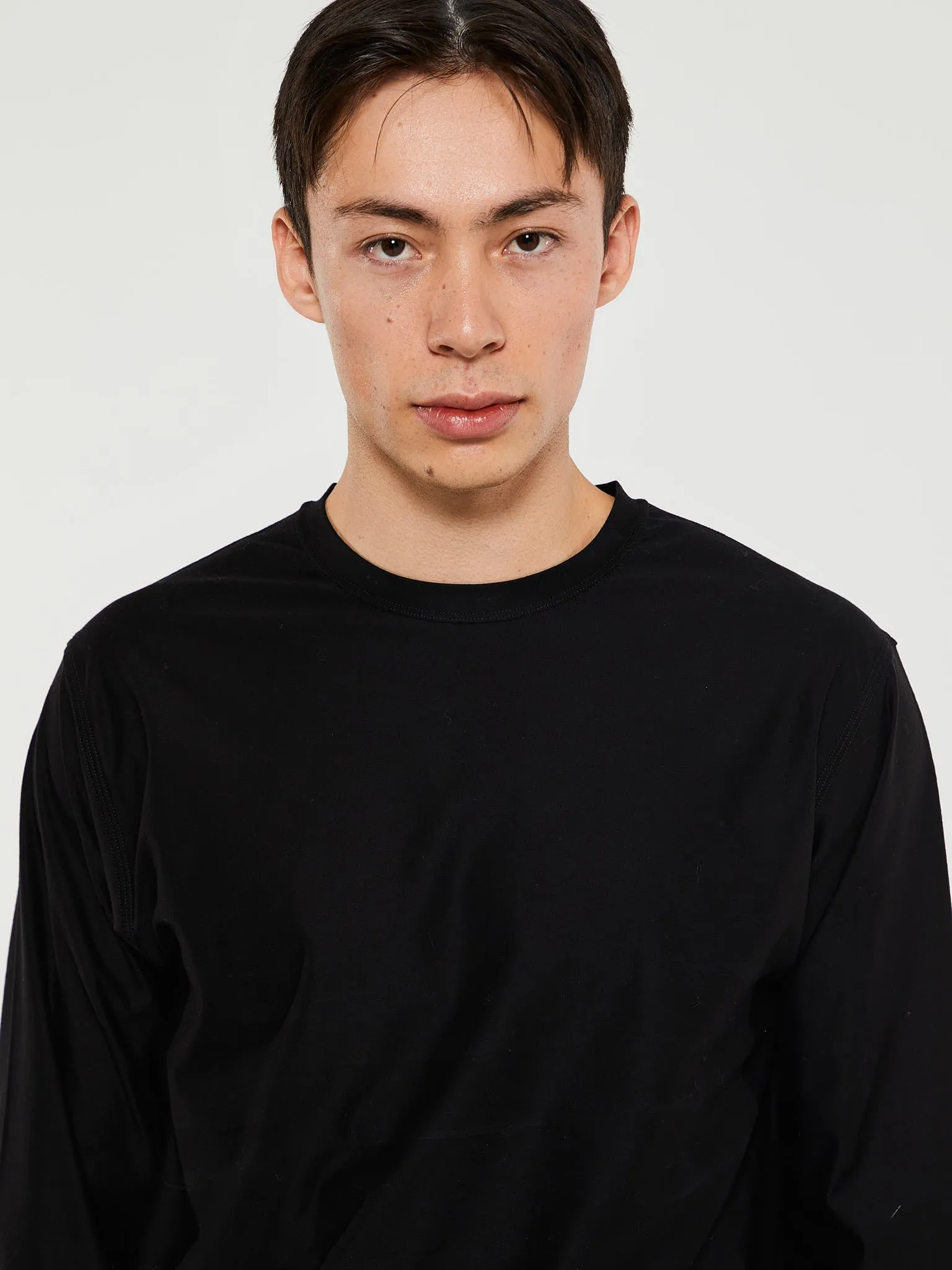 220F8 T-Shirt Ghost Manica Lunga in Black