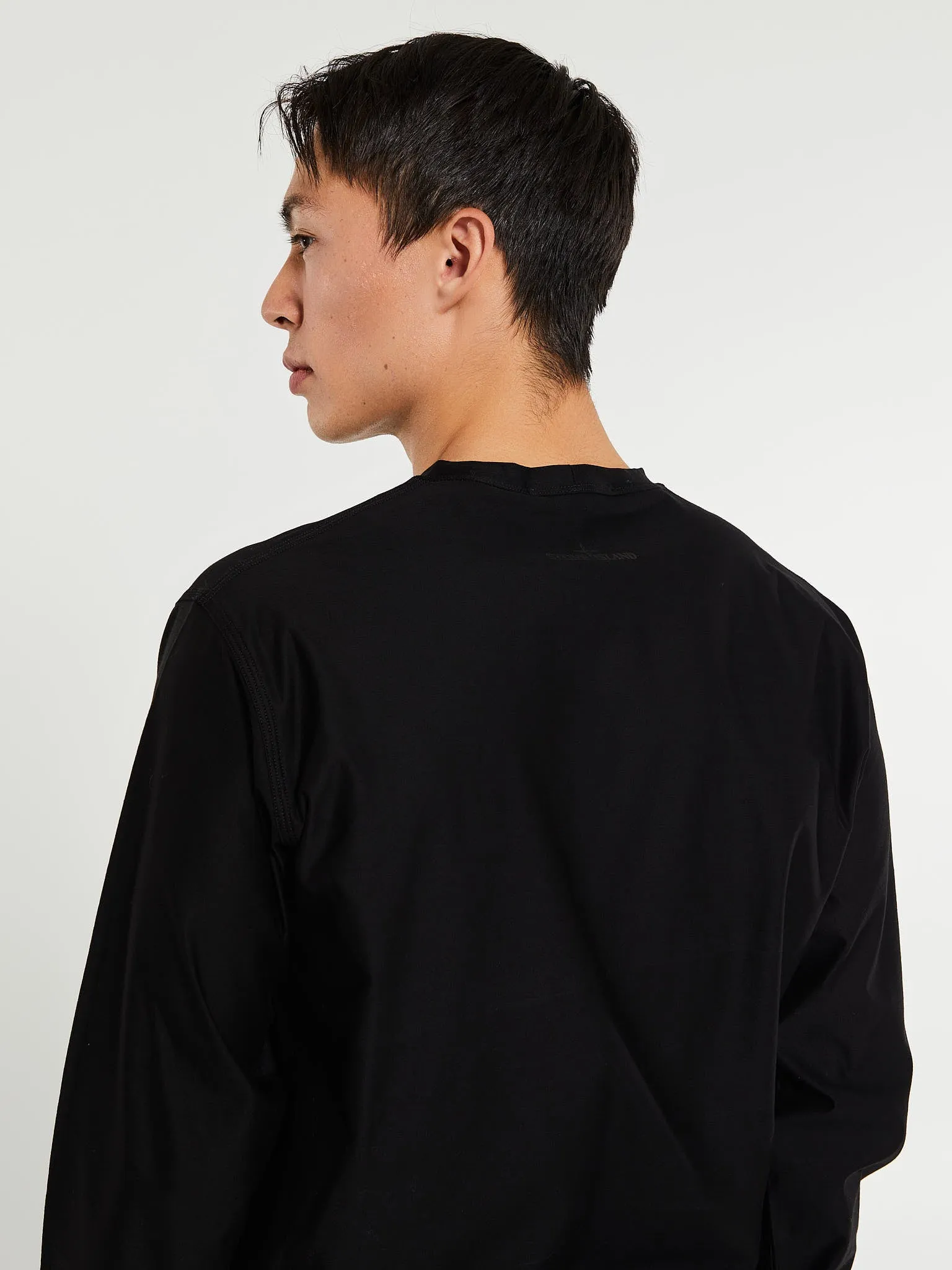 220F8 T-Shirt Ghost Manica Lunga in Black