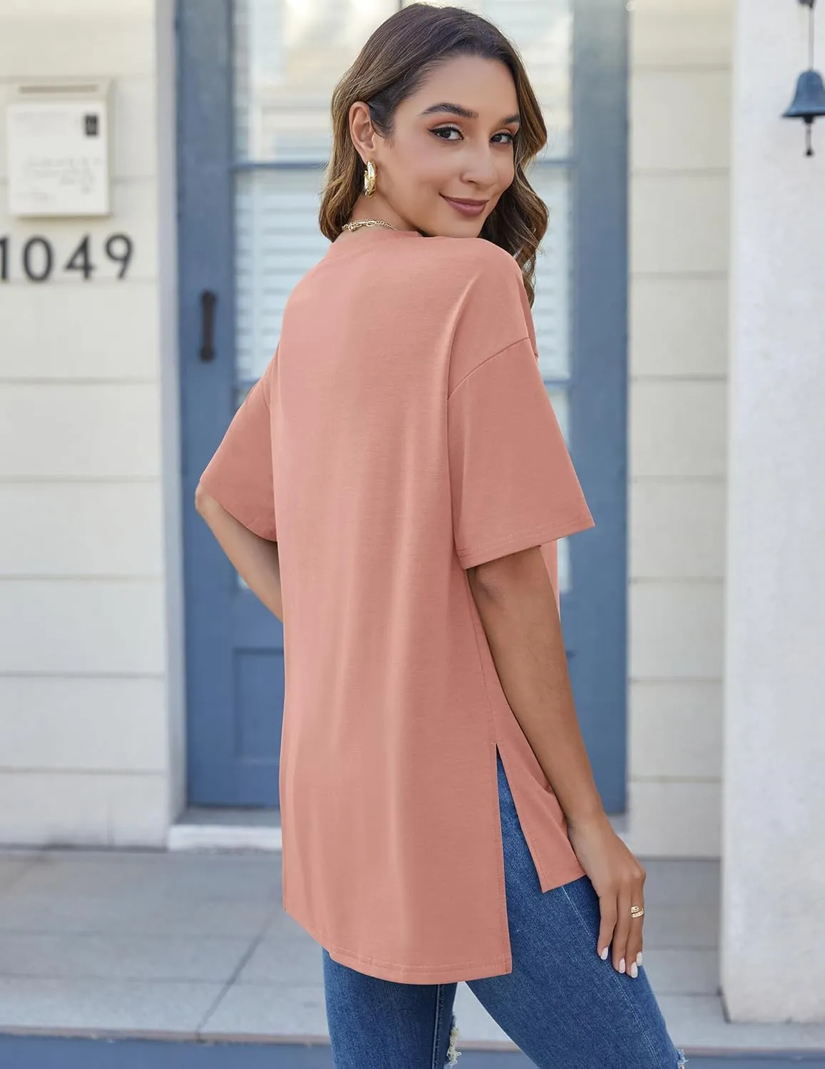 HOTOUCH Womens Oversized T Shirts Crewneck Short Sleeve Workout Blouse Tops Summer Casual Dropped Shoulder Tunic Tee